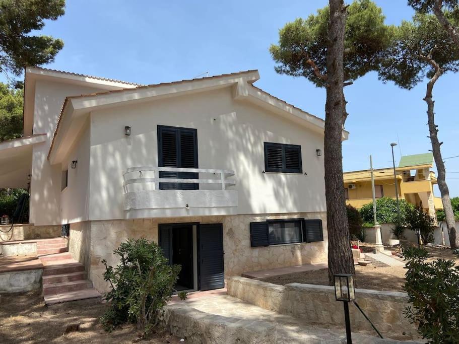 Casa Vacanze Amiche Del Mare Pulsano Ngoại thất bức ảnh